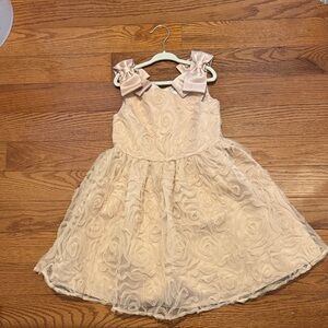 Elegant Rose Gold/Pink colored girls Dress with Bow Accents size 6x